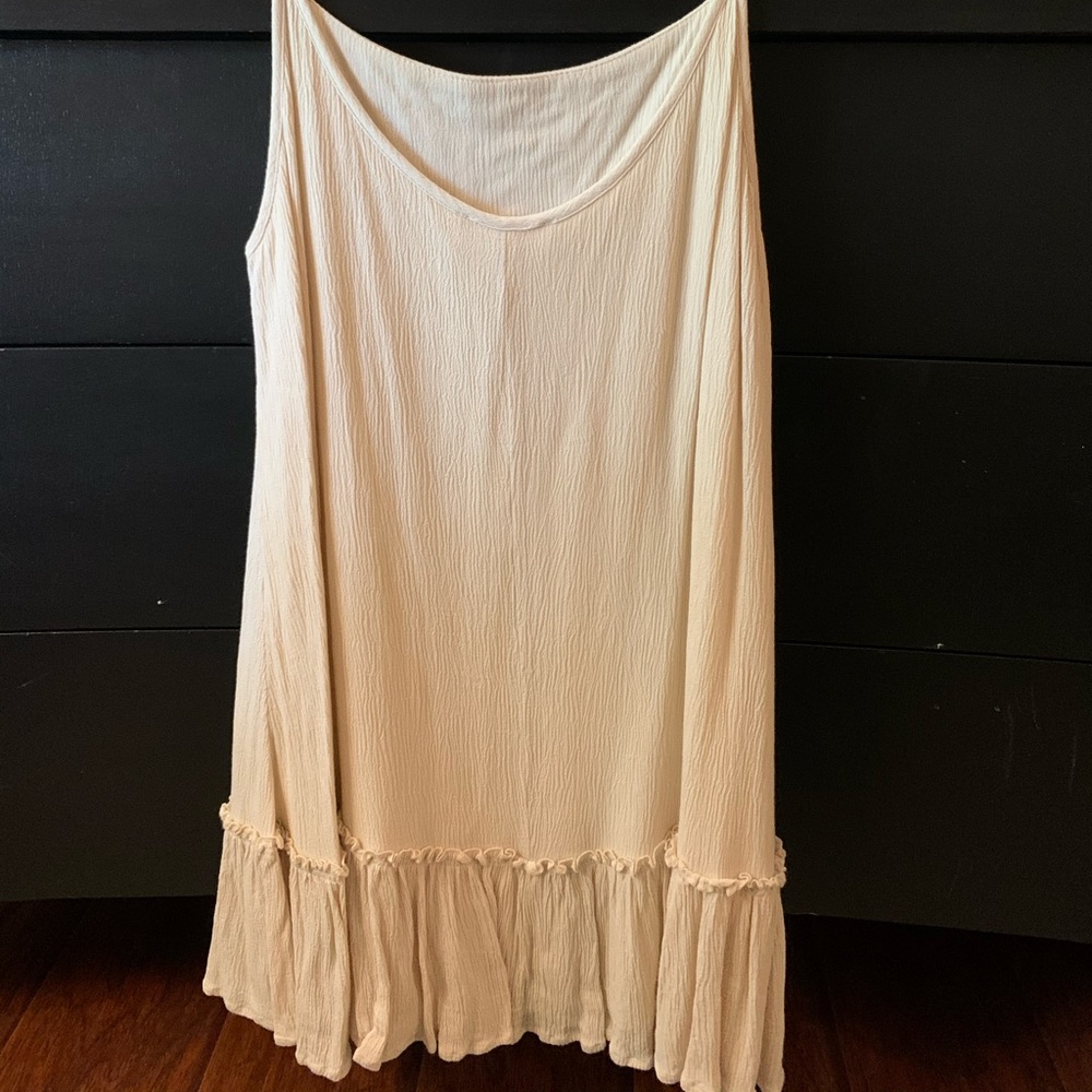 Sundress - Picture 2 of 5